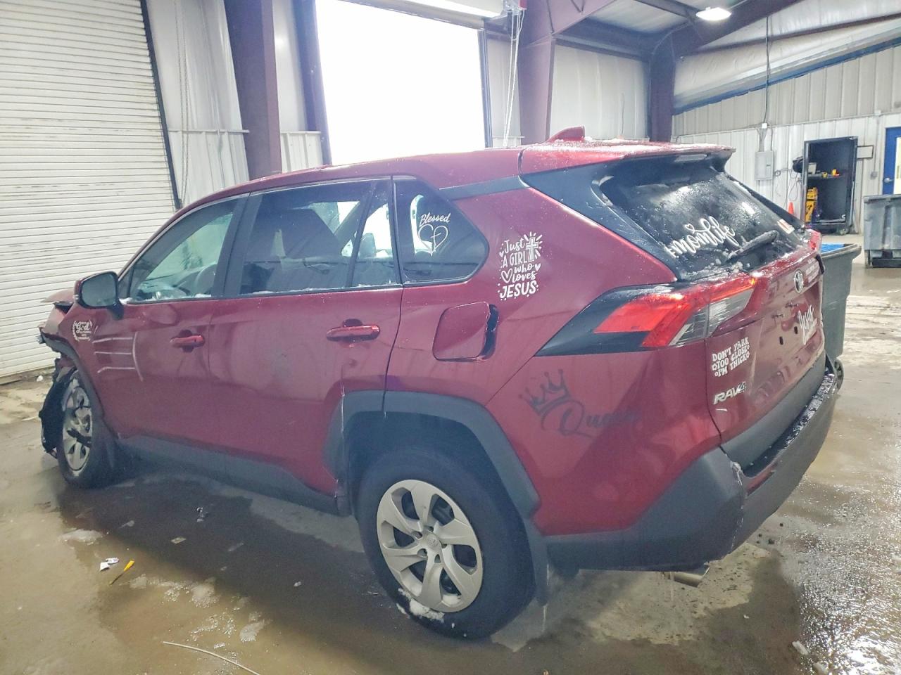 2024 TOYOTA RAV4 LE photo 2