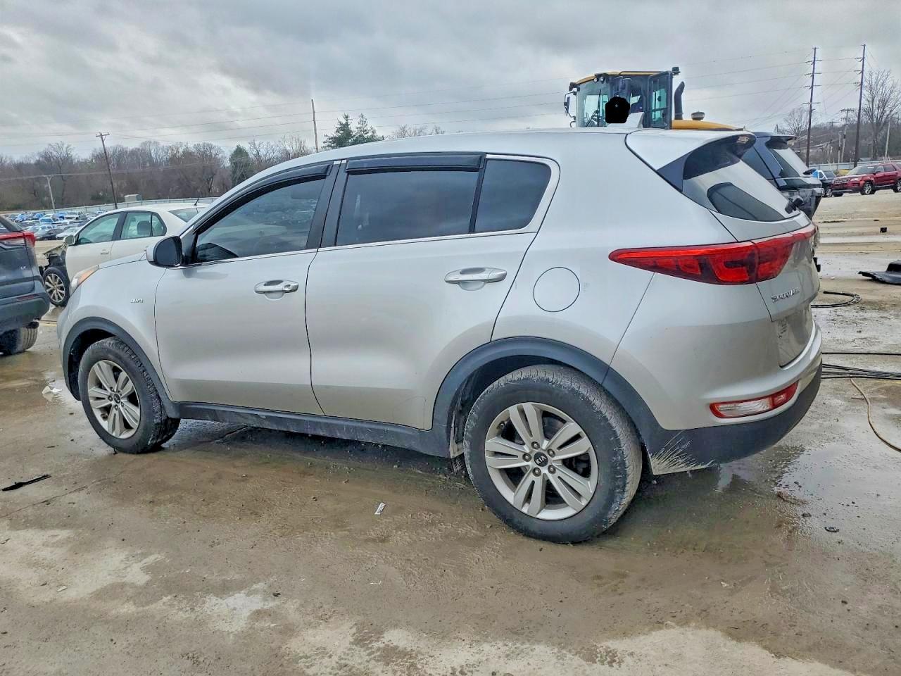 2018 KIA SPORTAGE LX photo 2