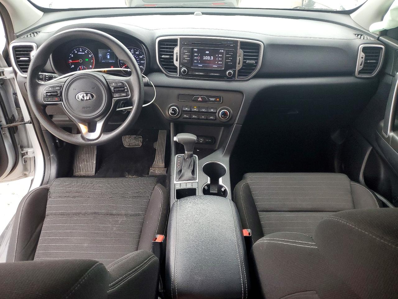 2018 KIA SPORTAGE LX photo 8
