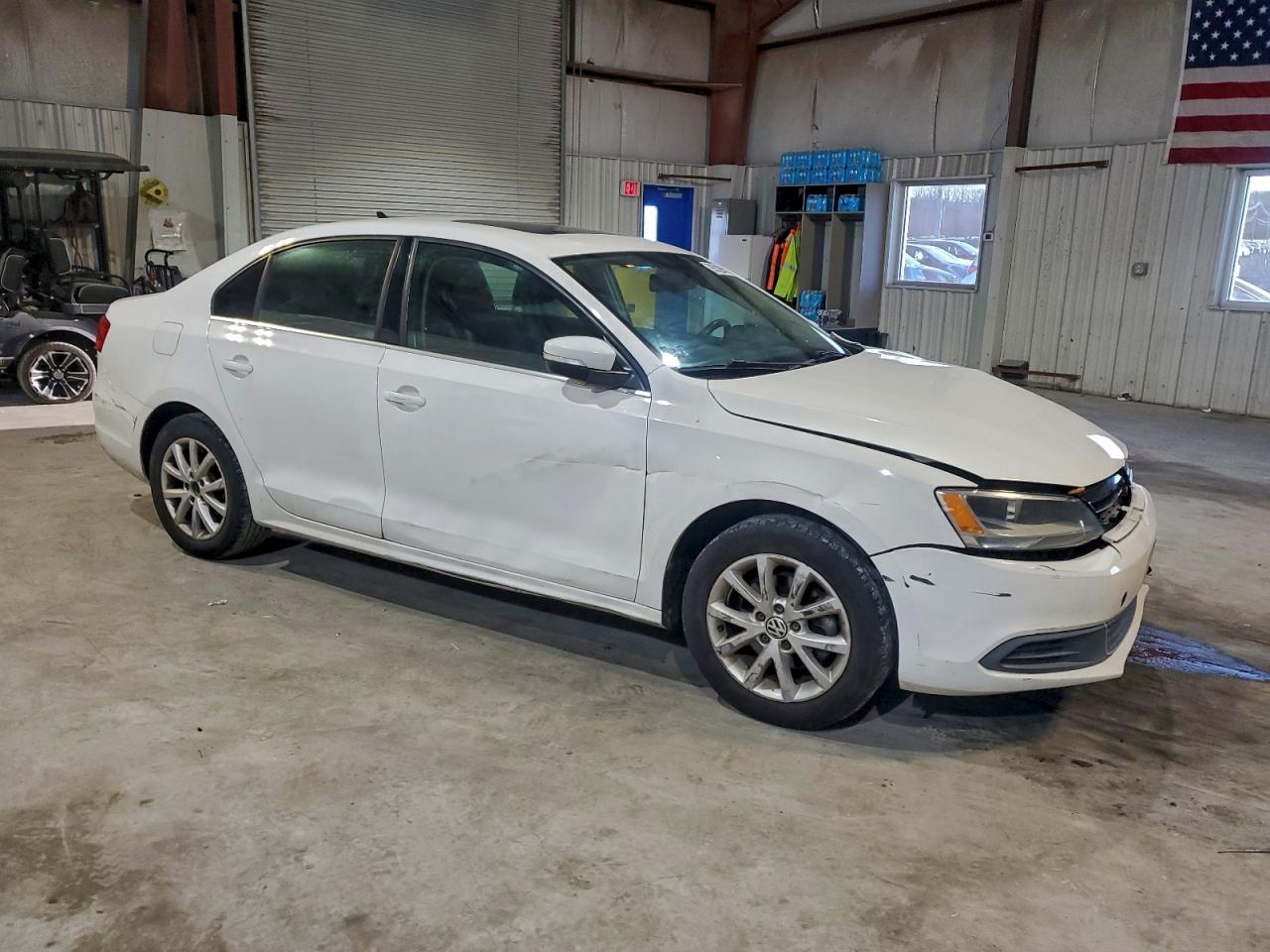 2013 VOLKSWAGEN JETTA SE photo 4