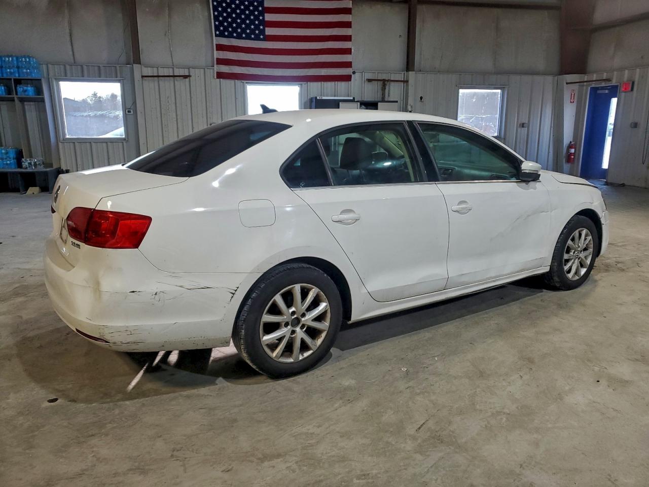 2013 VOLKSWAGEN JETTA SE photo 3