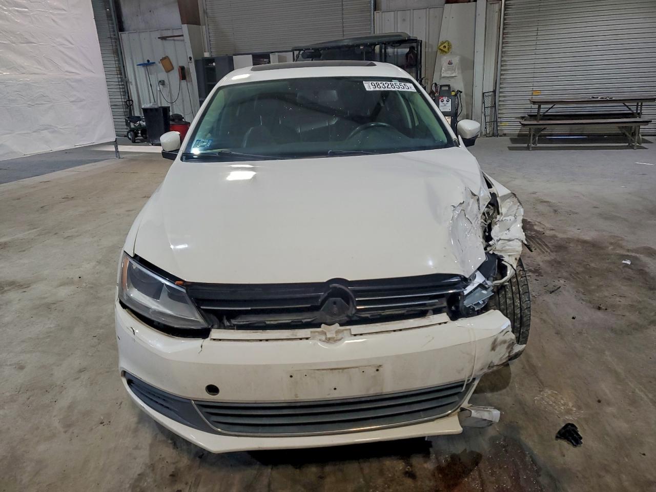2013 VOLKSWAGEN JETTA SE photo 5