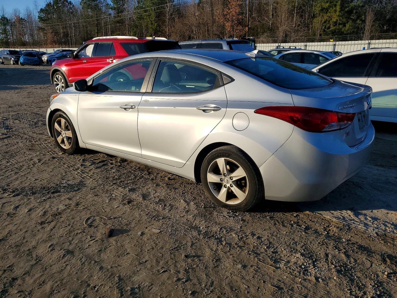 2012 HYUNDAI ELANTRA GLS photo 2
