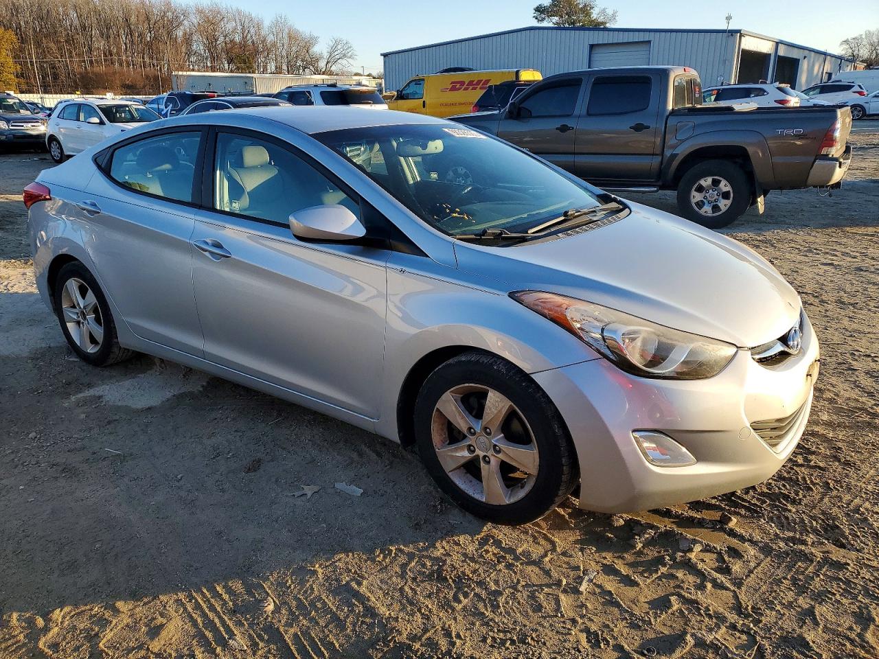 2012 HYUNDAI ELANTRA GLS photo 4