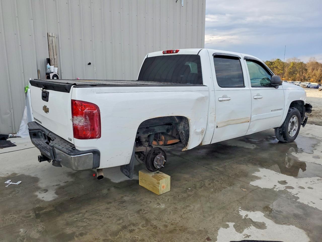 2007 CHEVROLET SILVERADO C1500 CREW CAB photo 3