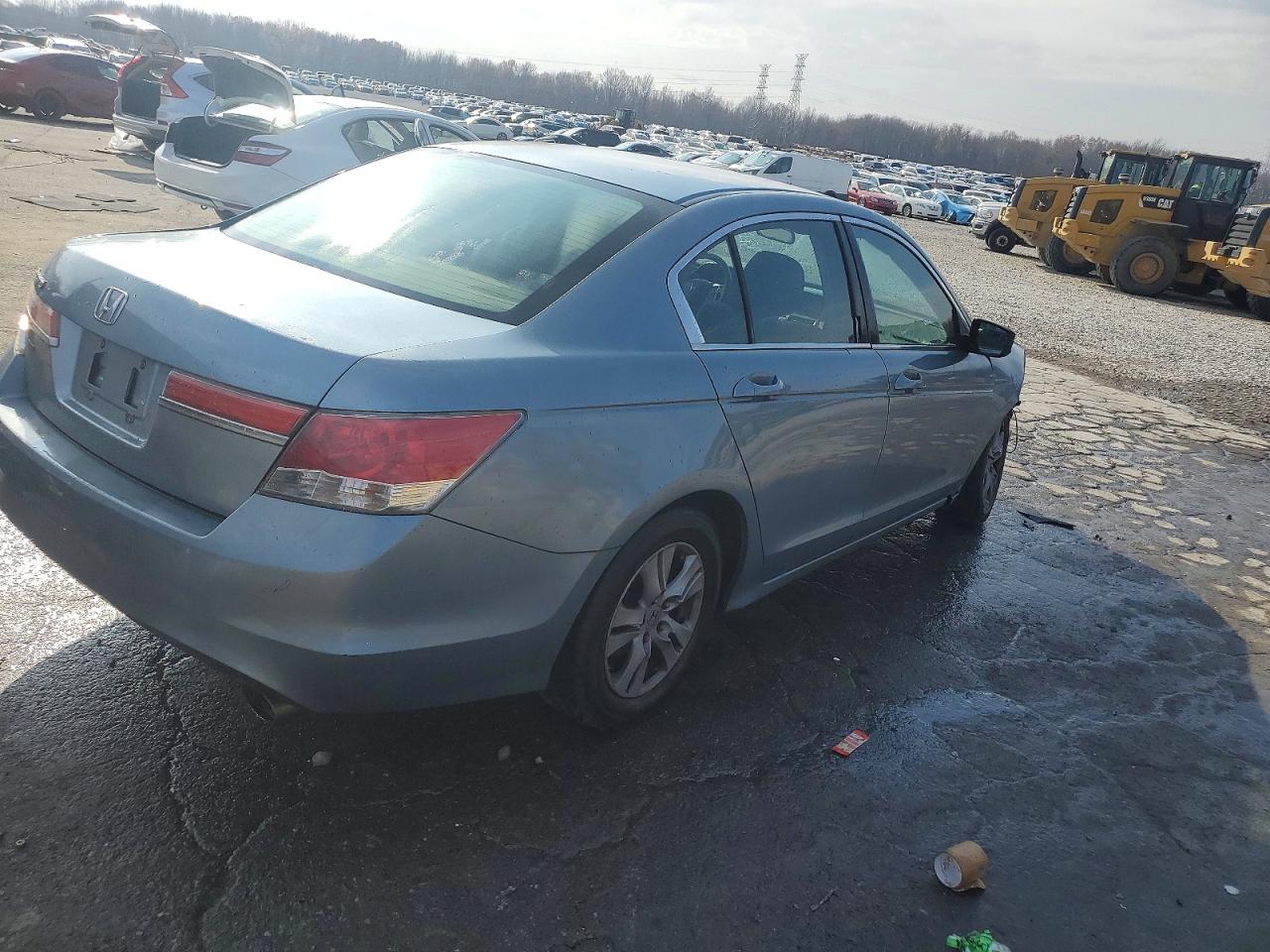 2011 HONDA ACCORD LXP photo 3
