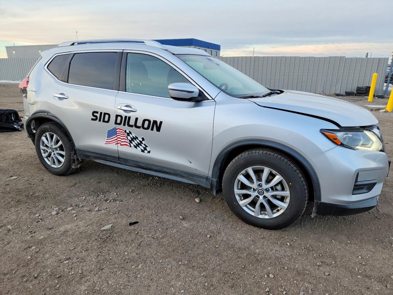 2020 NISSAN ROGUE S photo 4