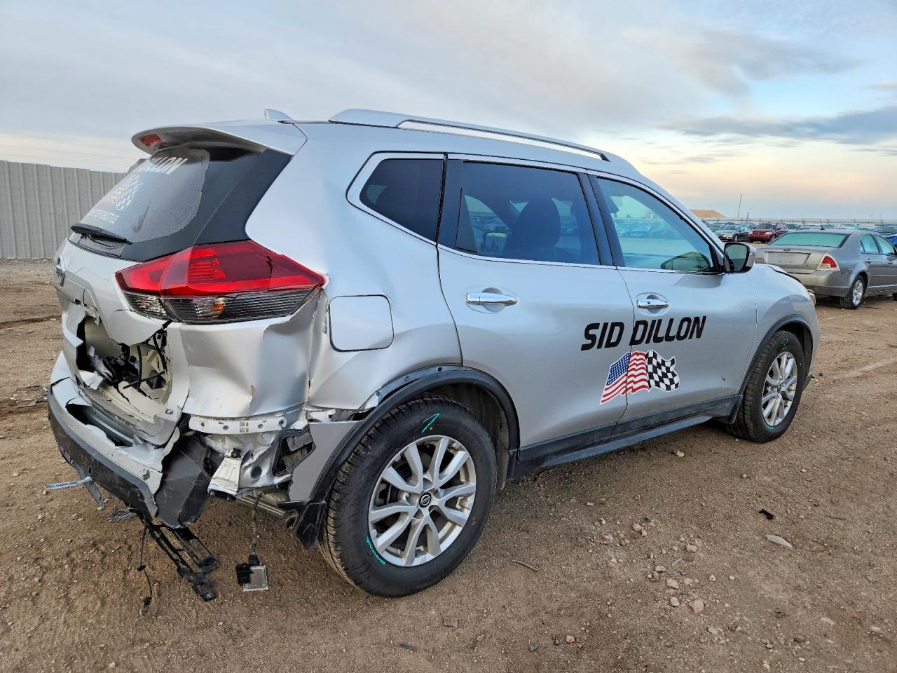 2020 NISSAN ROGUE S photo 3
