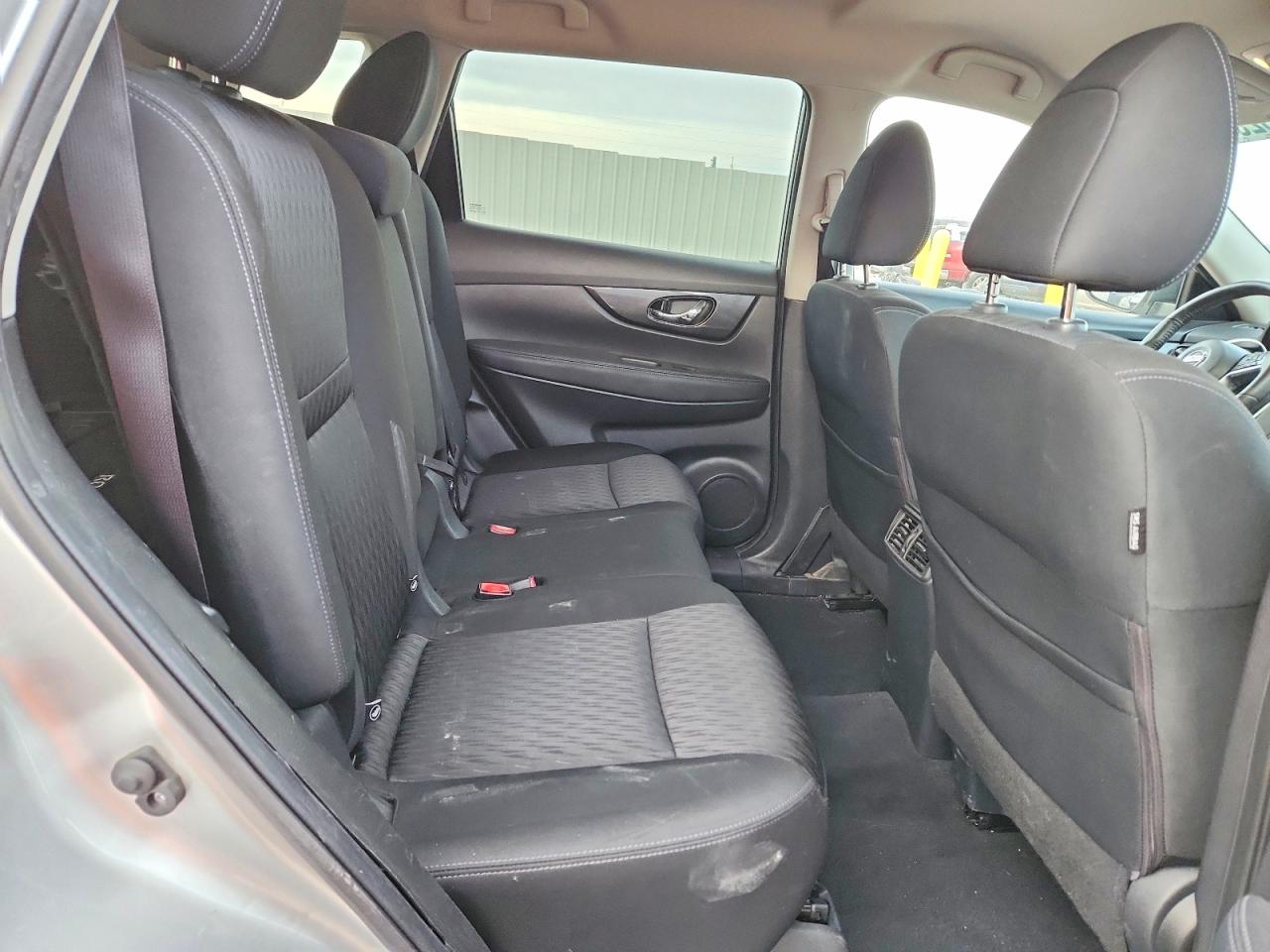 2020 NISSAN ROGUE S photo 11