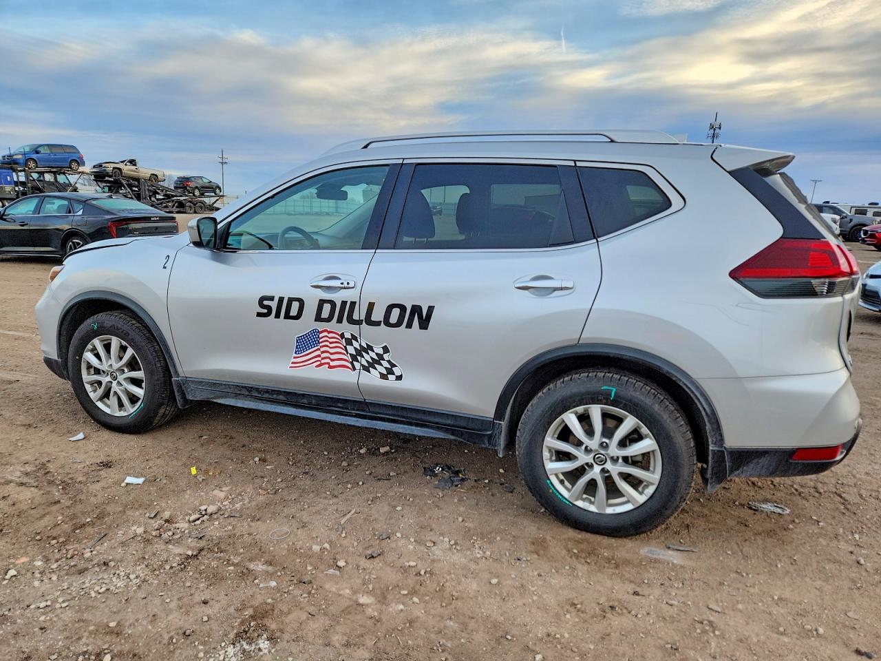 2020 NISSAN ROGUE S photo 2