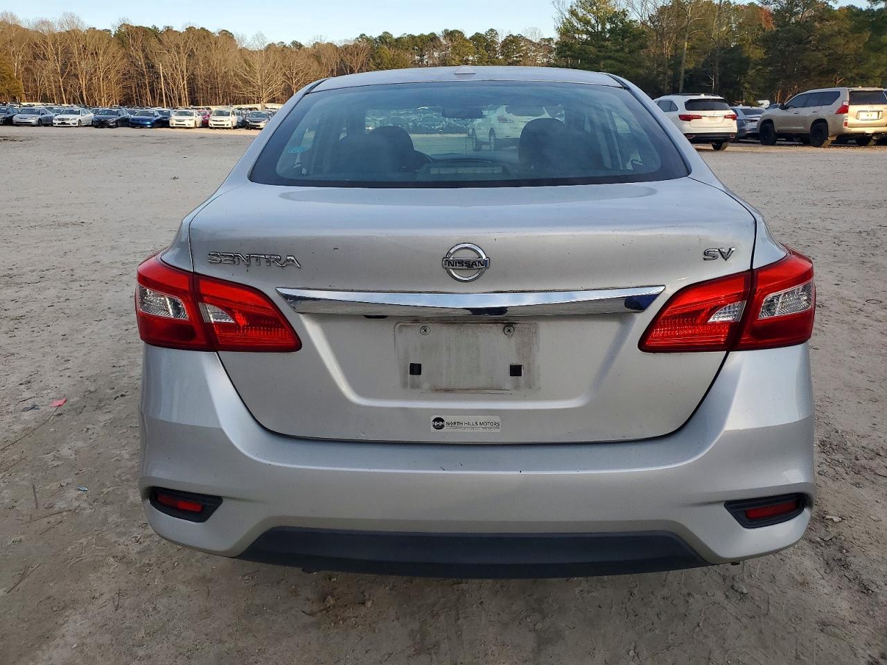 2017 NISSAN SENTRA S photo 6