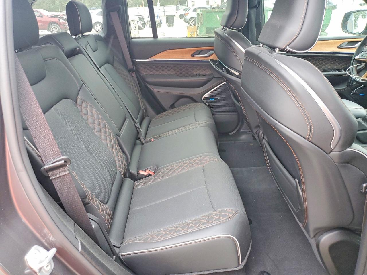 2022 JEEP GRAND CHEROKEE SUMMIT 4XE photo 11
