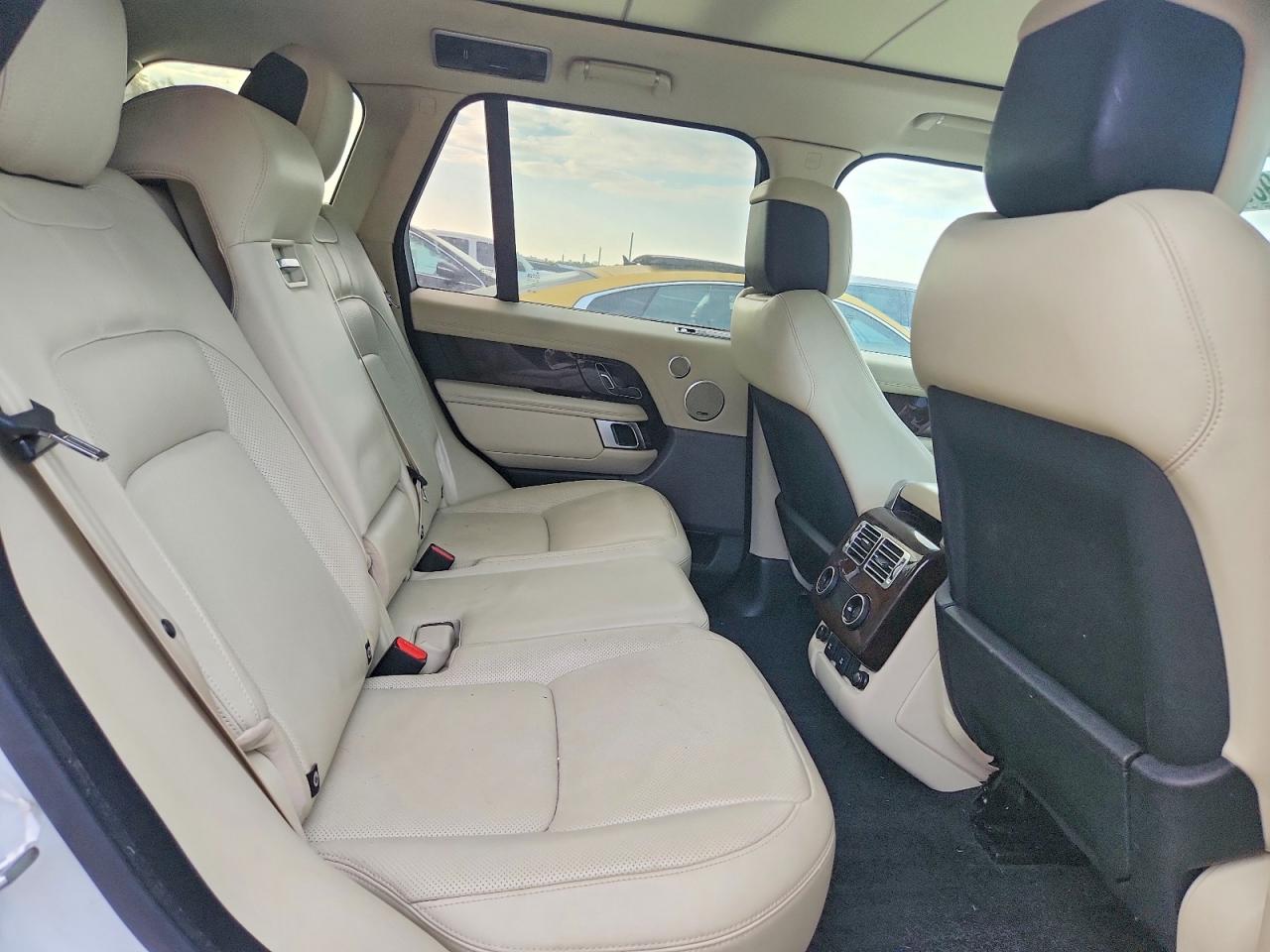 2020 LAND ROVER RANGE ROVER HSE photo 10