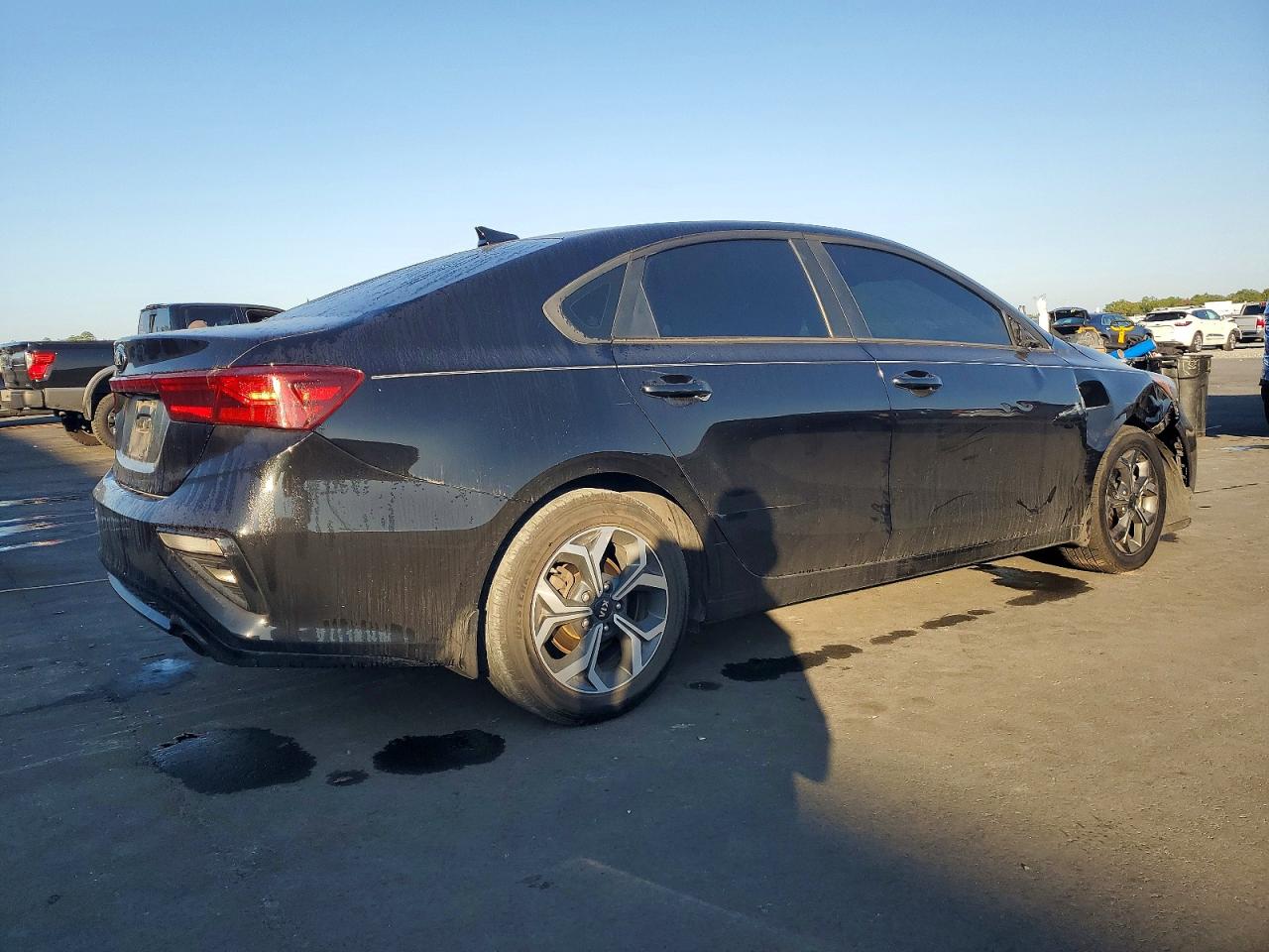 2020 KIA FORTE FE photo 3