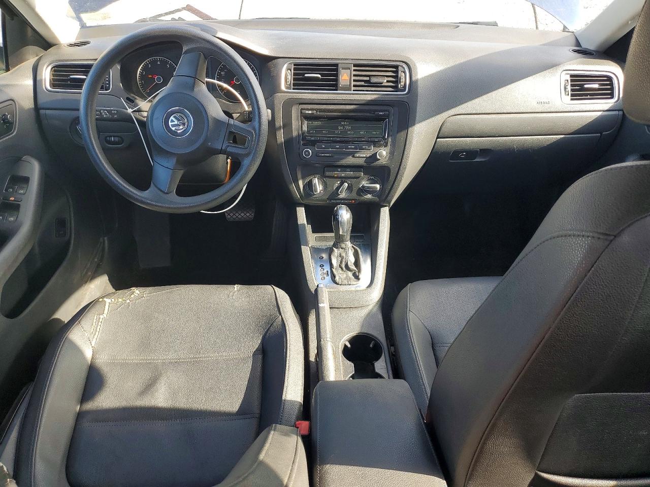 2012 VOLKSWAGEN JETTA SE photo 8