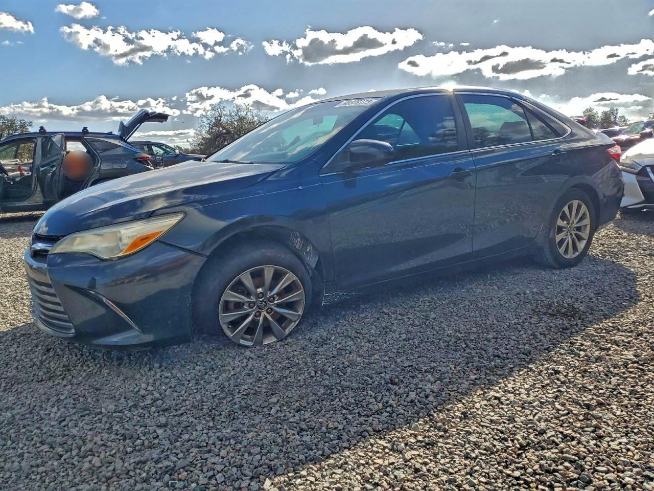 2016 TOYOTA CAMRY