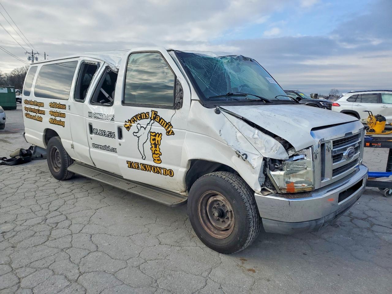 2011 FORD ECONOLINE E350 SUPER DUTY WAGON photo 4