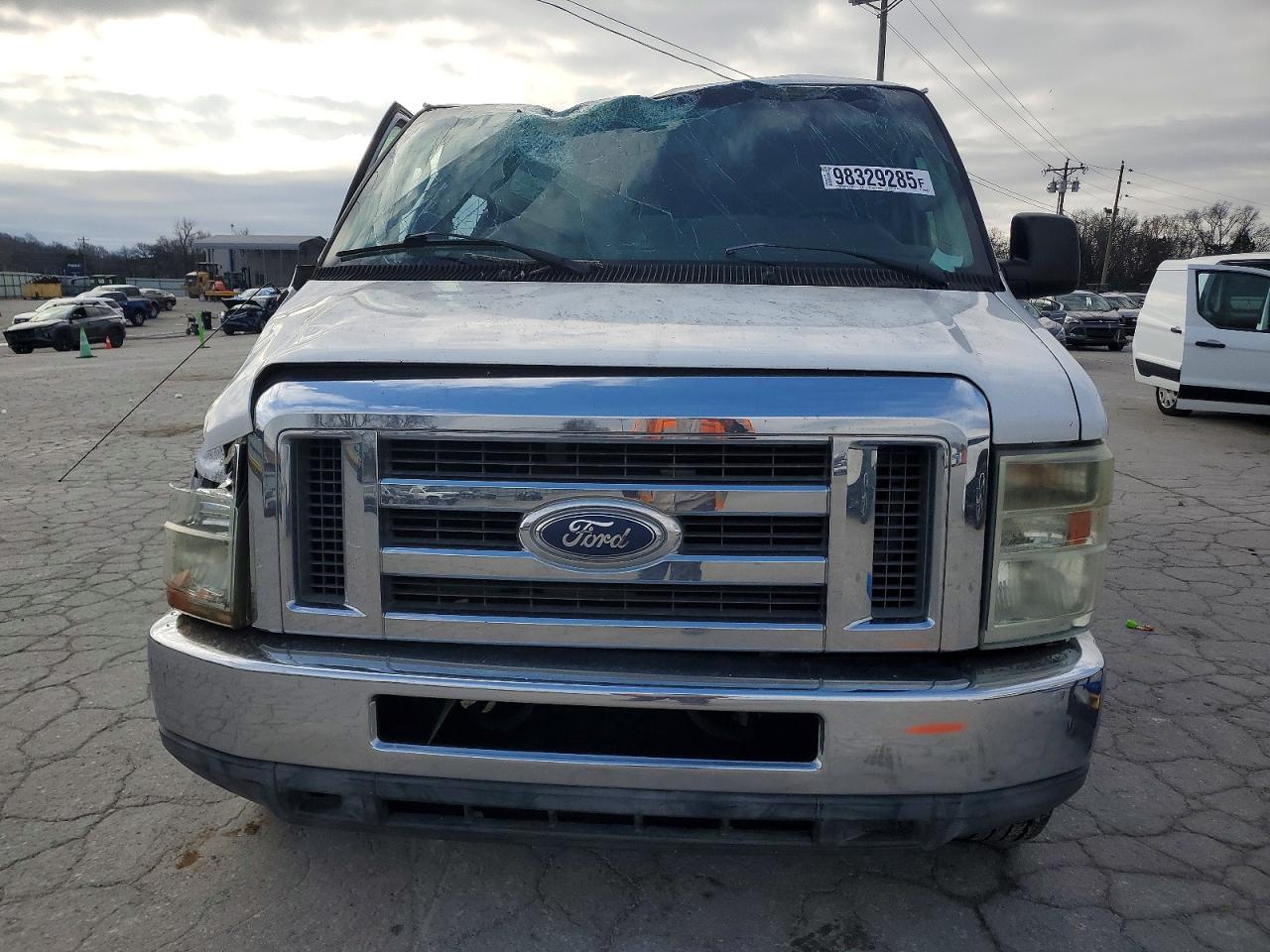 2011 FORD ECONOLINE E350 SUPER DUTY WAGON photo 5