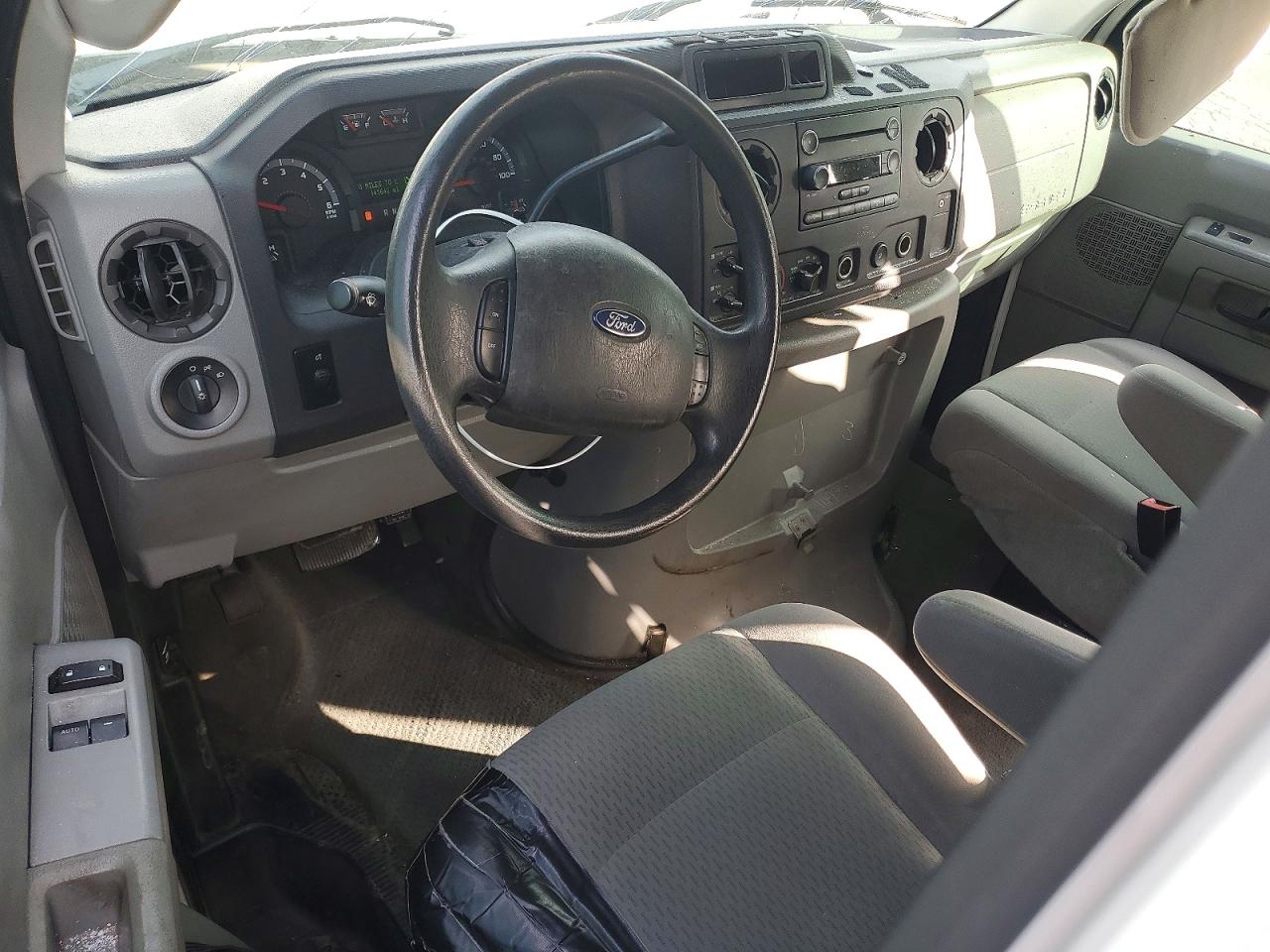 2011 FORD ECONOLINE E350 SUPER DUTY WAGON photo 8