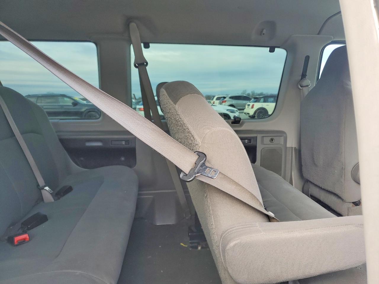 2011 FORD ECONOLINE E350 SUPER DUTY WAGON photo 11