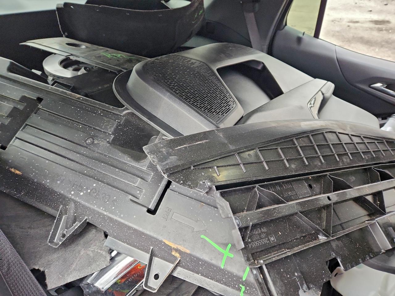 2026 CHEVROLET EQUINOX LT photo 13
