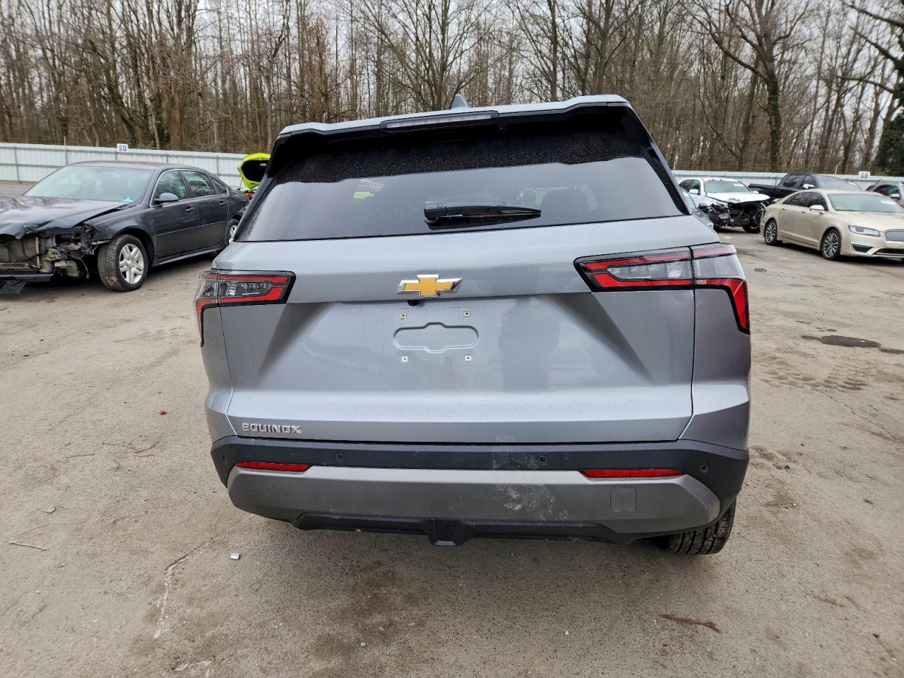 2026 CHEVROLET EQUINOX LT photo 6