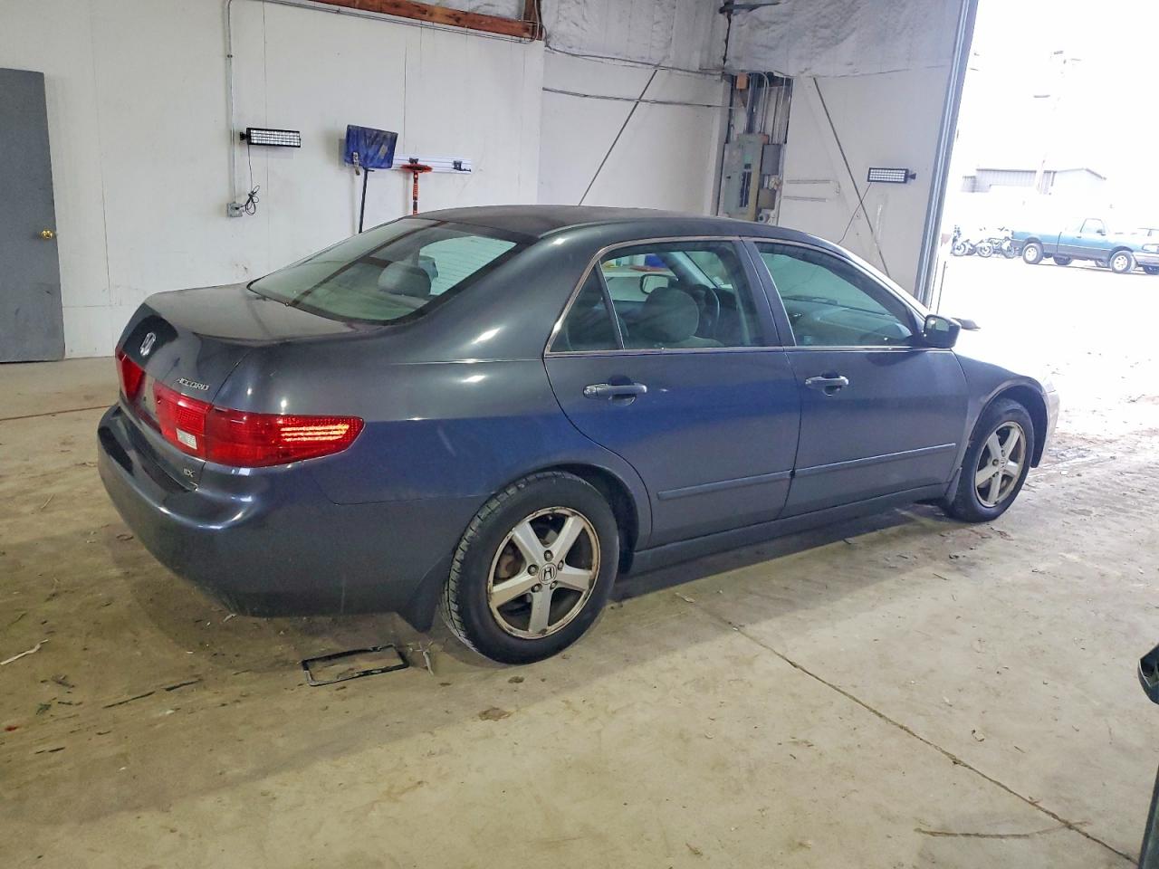 2005 HONDA ACCORD EX photo 3