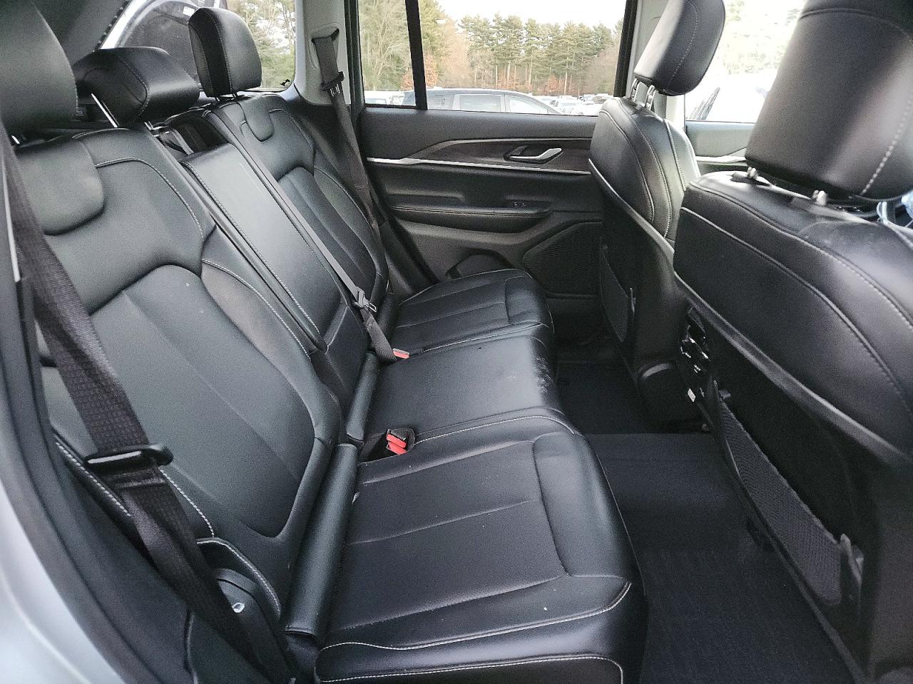 2023 JEEP GRAND CHEROKEE LIMITED photo 10