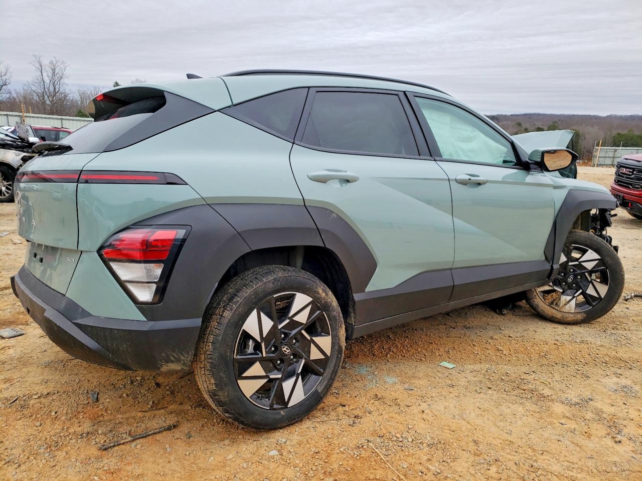2025 HYUNDAI KONA SEL photo 3