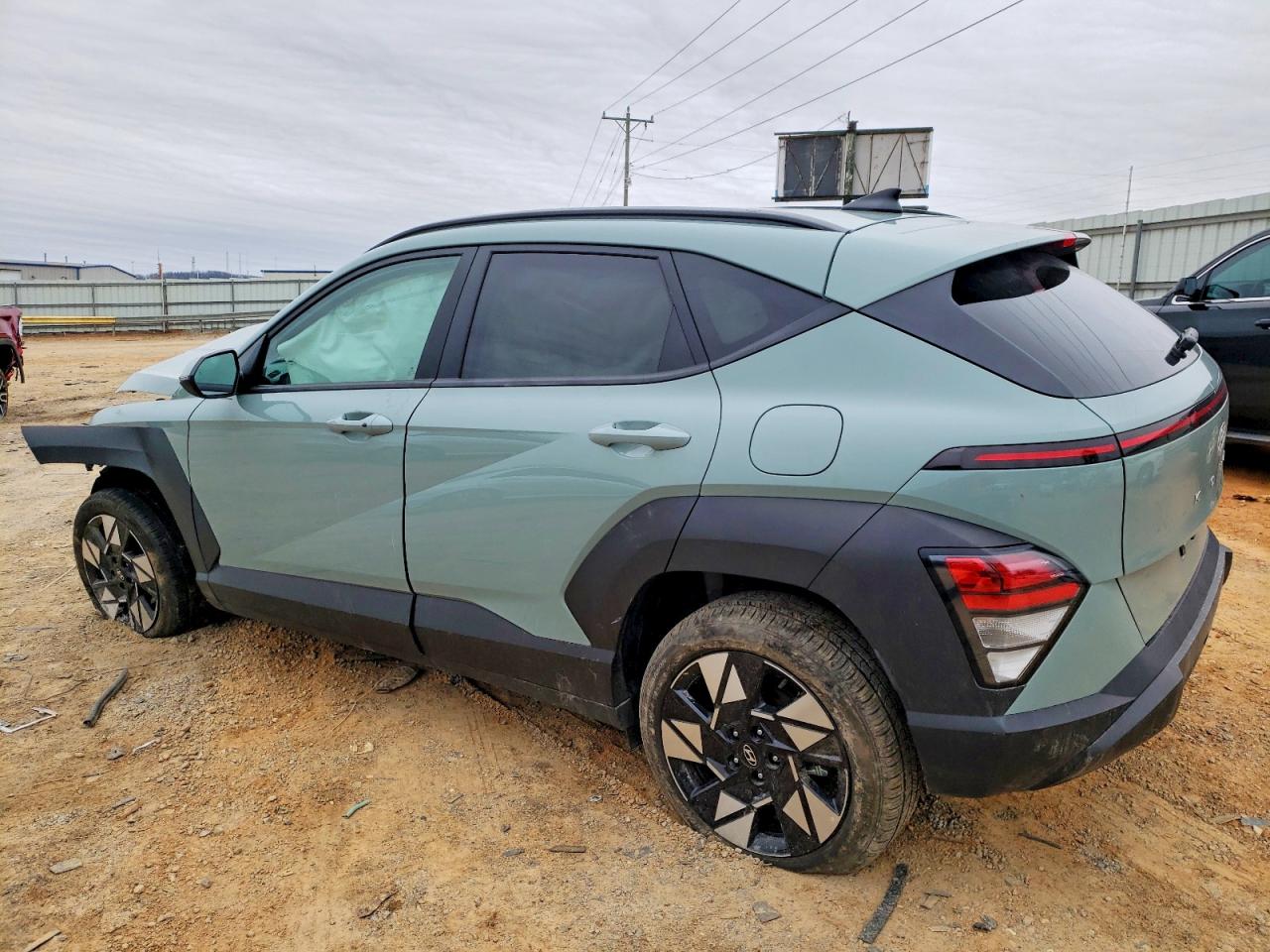 2025 HYUNDAI KONA SEL photo 2