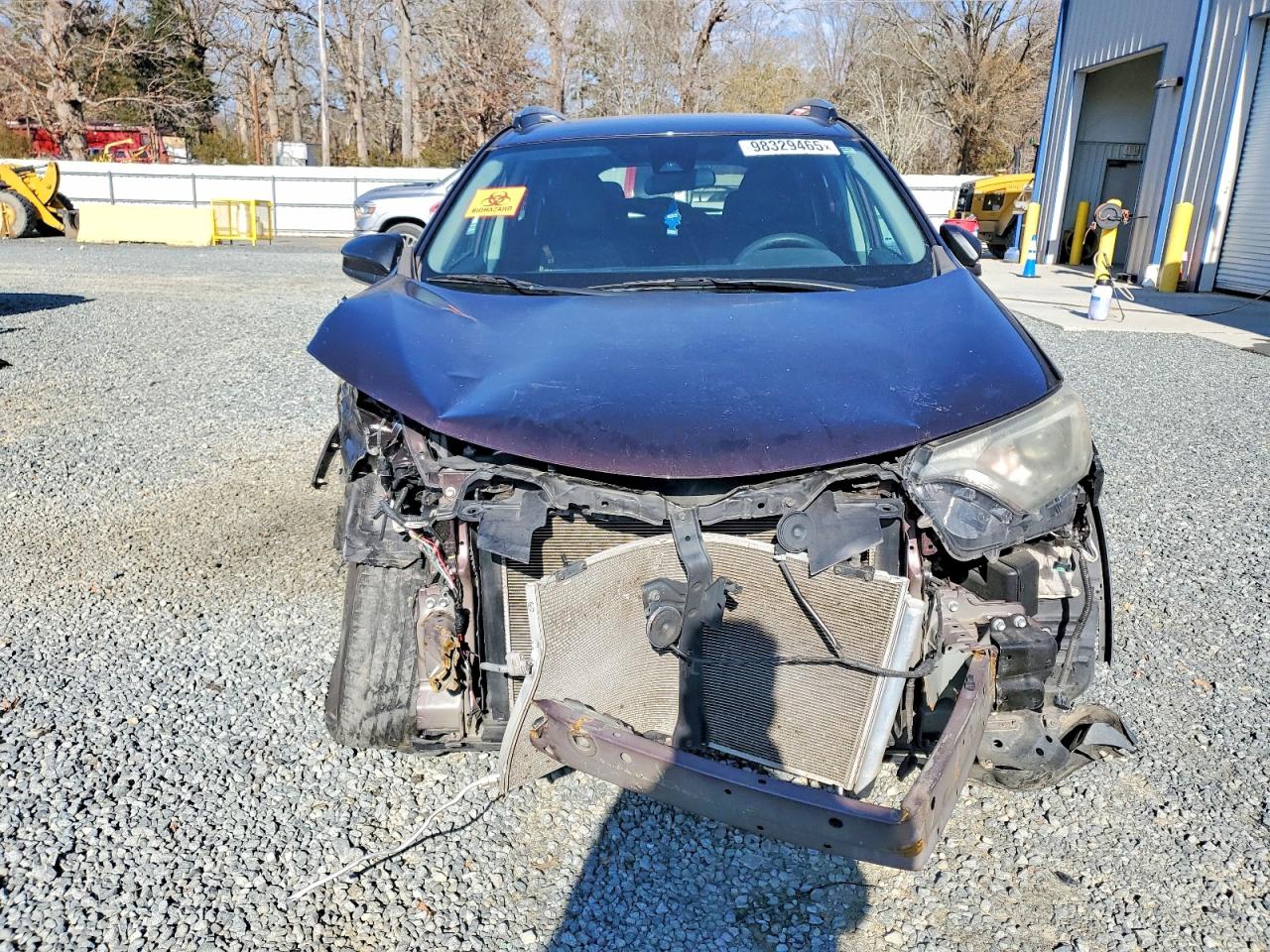 2018 TOYOTA RAV4 LE photo 5