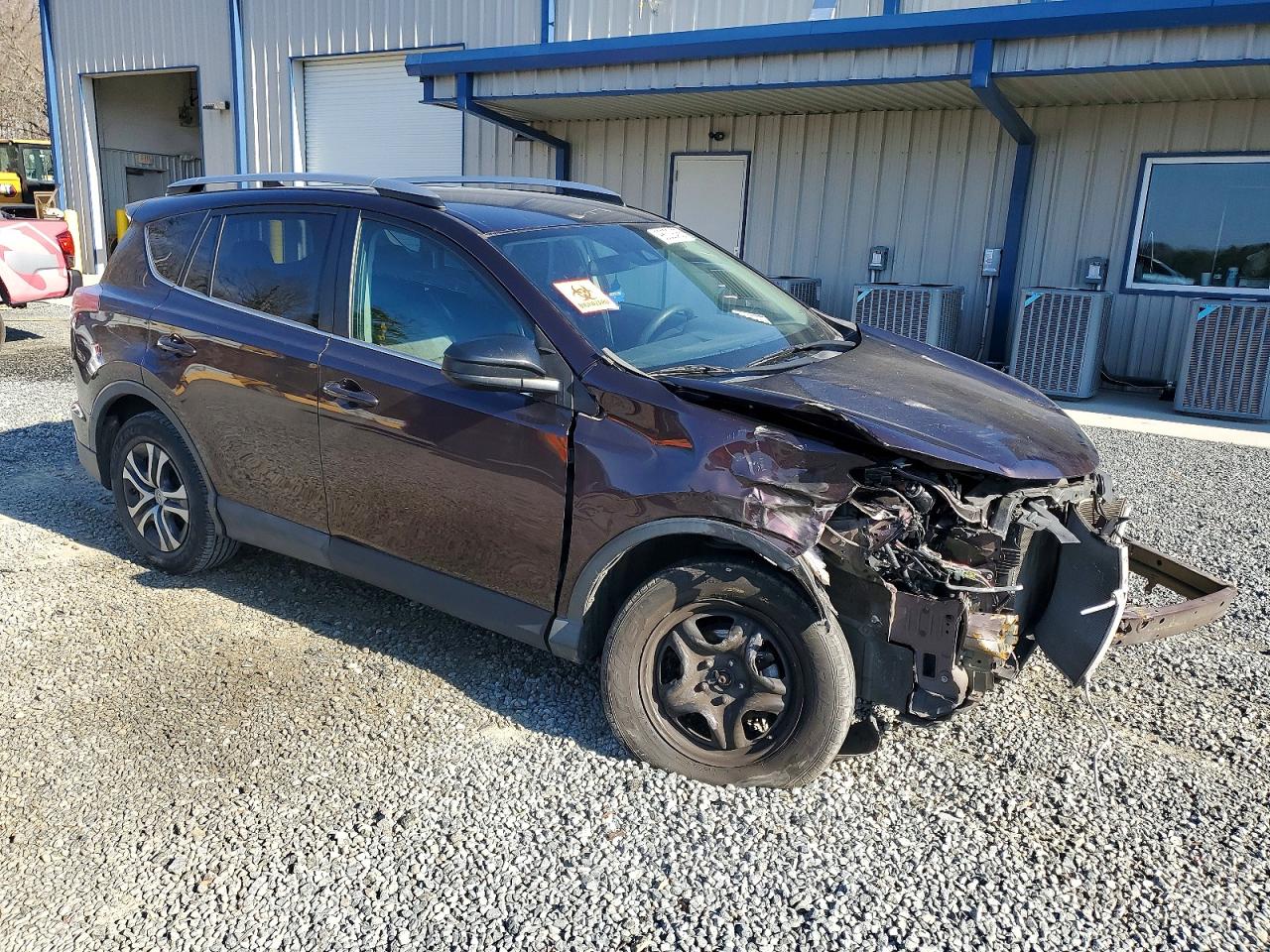 2018 TOYOTA RAV4 LE photo 4