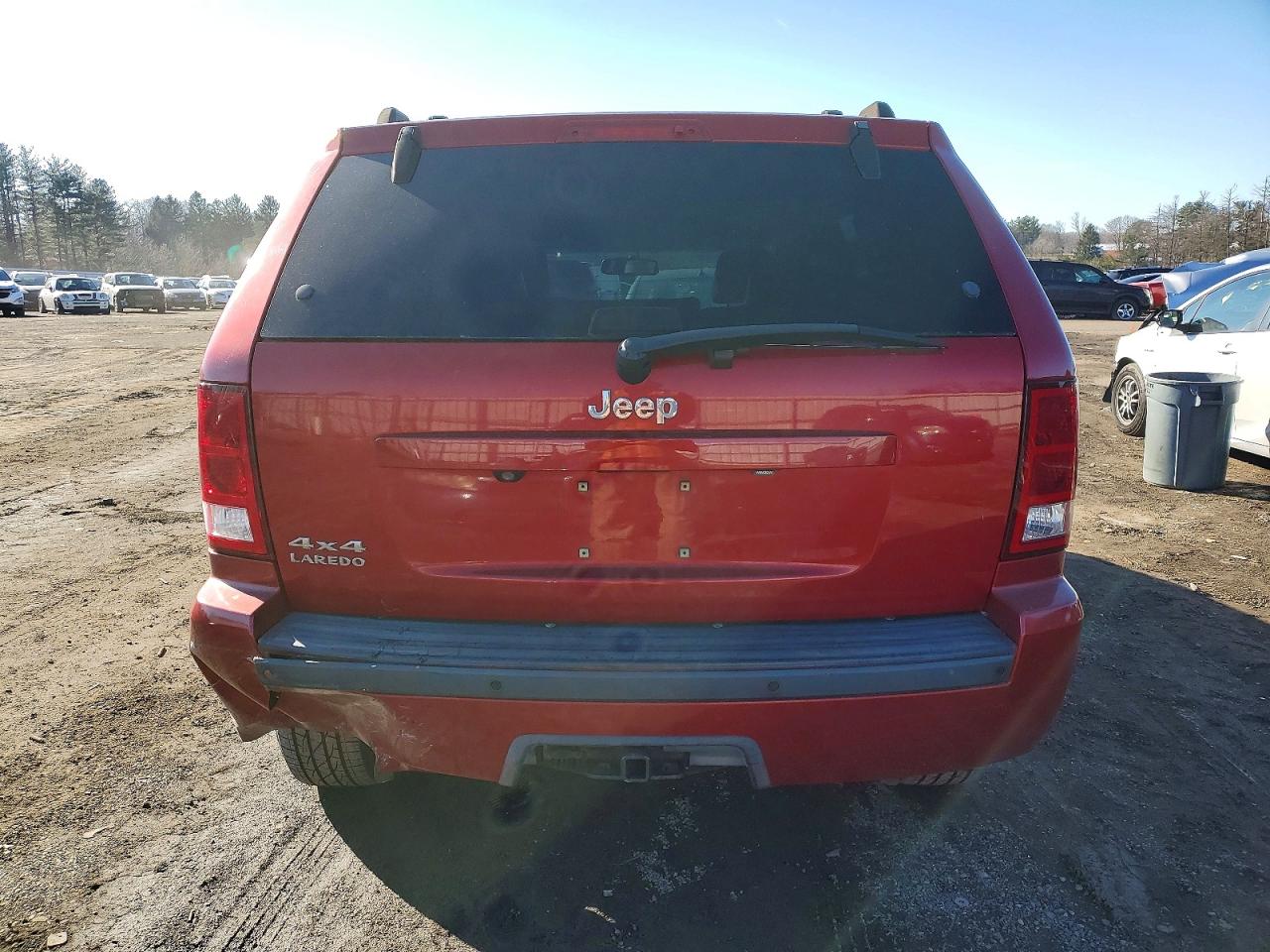 2010 JEEP GRAND CHEROKEE LAREDO photo 6