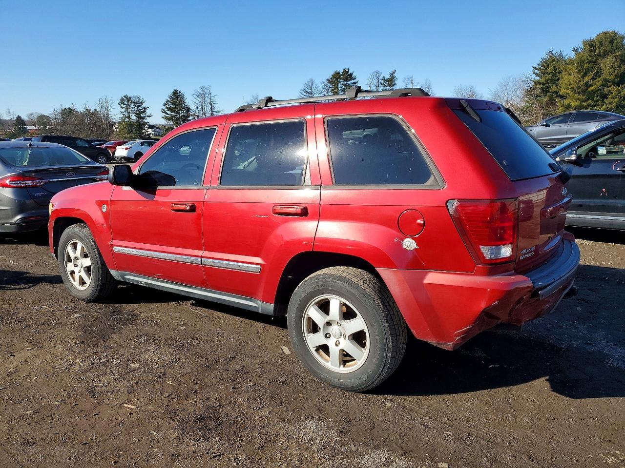 2010 JEEP GRAND CHEROKEE LAREDO photo 2