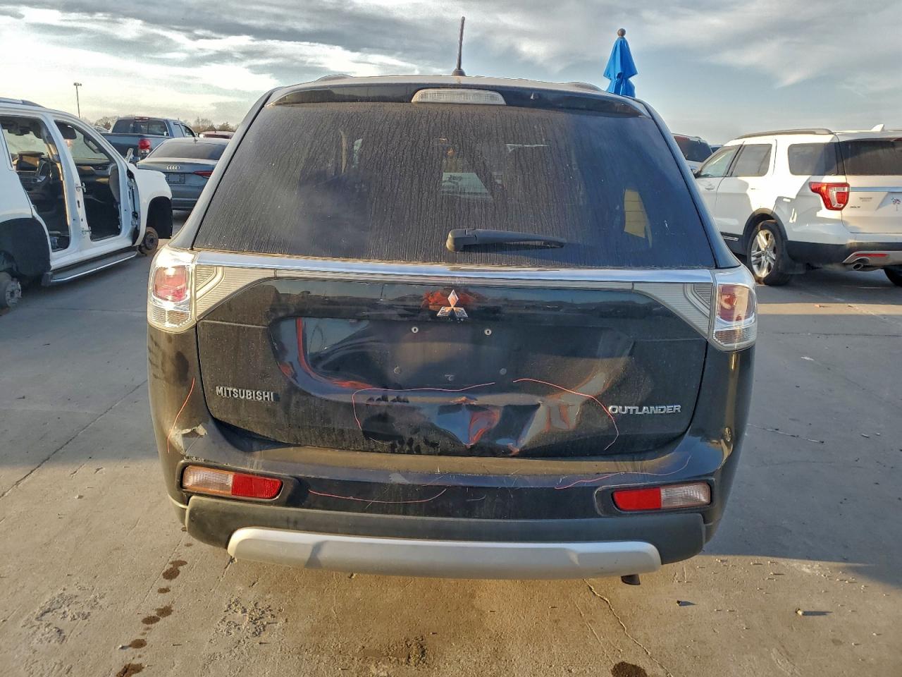 2015 MITSUBISHI OUTLANDER SE photo 11