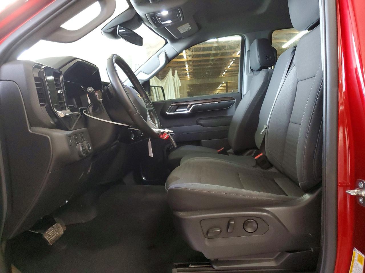 2023 CHEVROLET SILVERADO K1500 LT photo 7