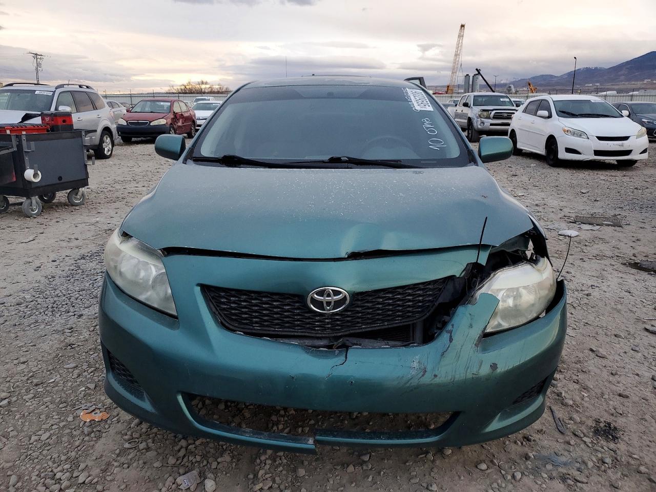 2010 TOYOTA COROLLA LE photo 5