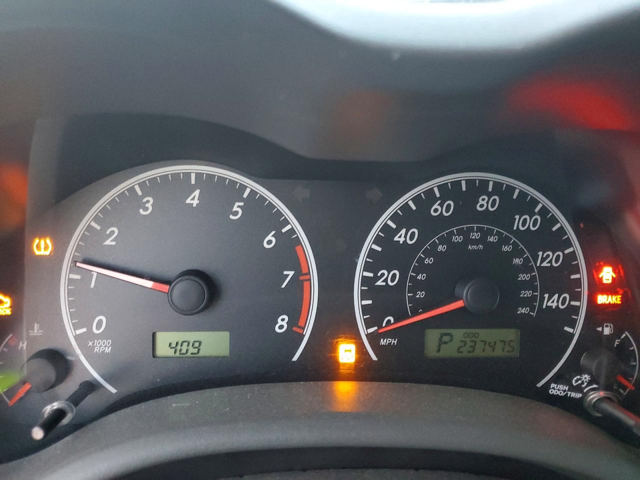 2010 TOYOTA COROLLA LE photo 9