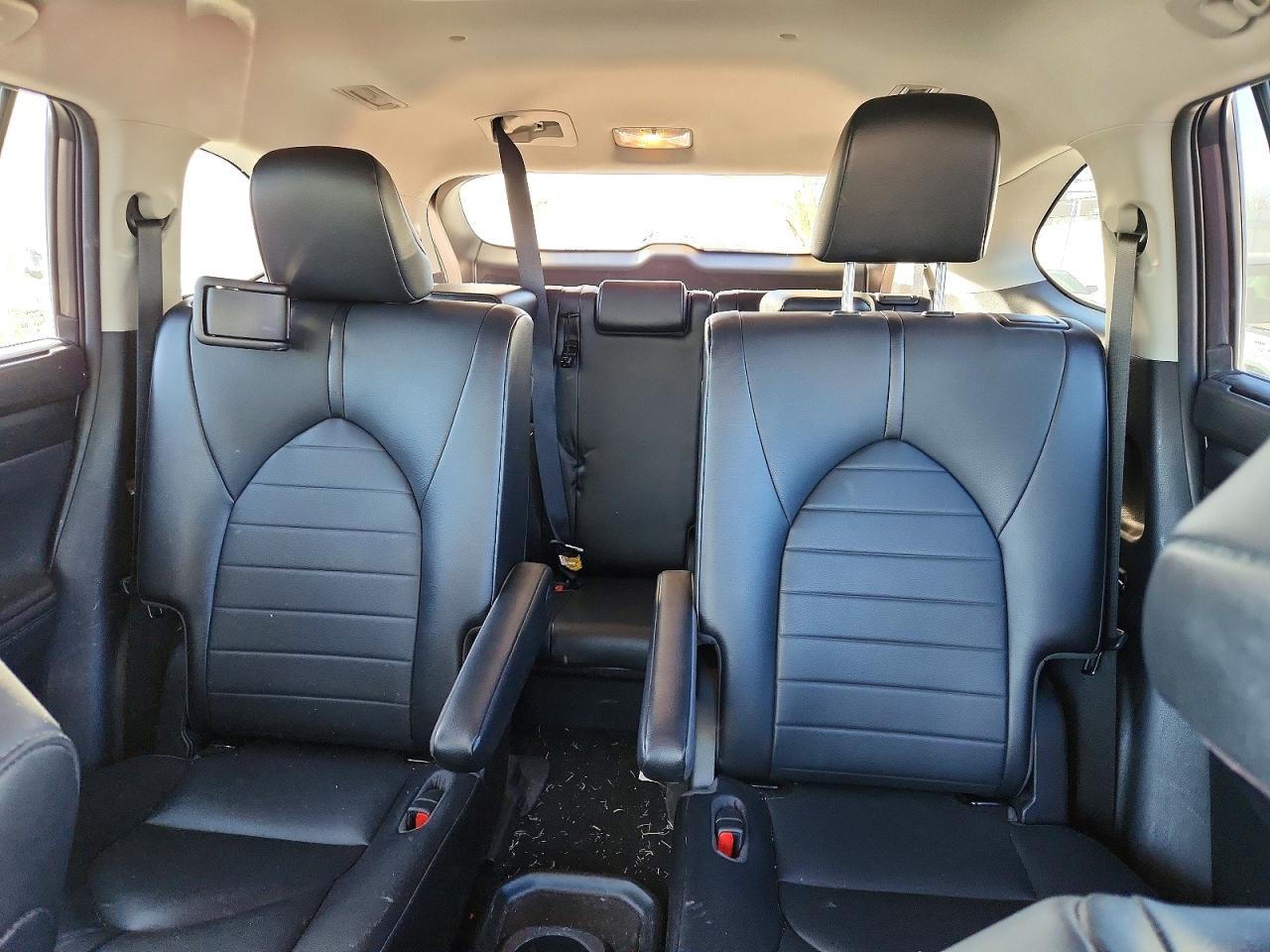 2021 TOYOTA HIGHLANDER XLE photo 10