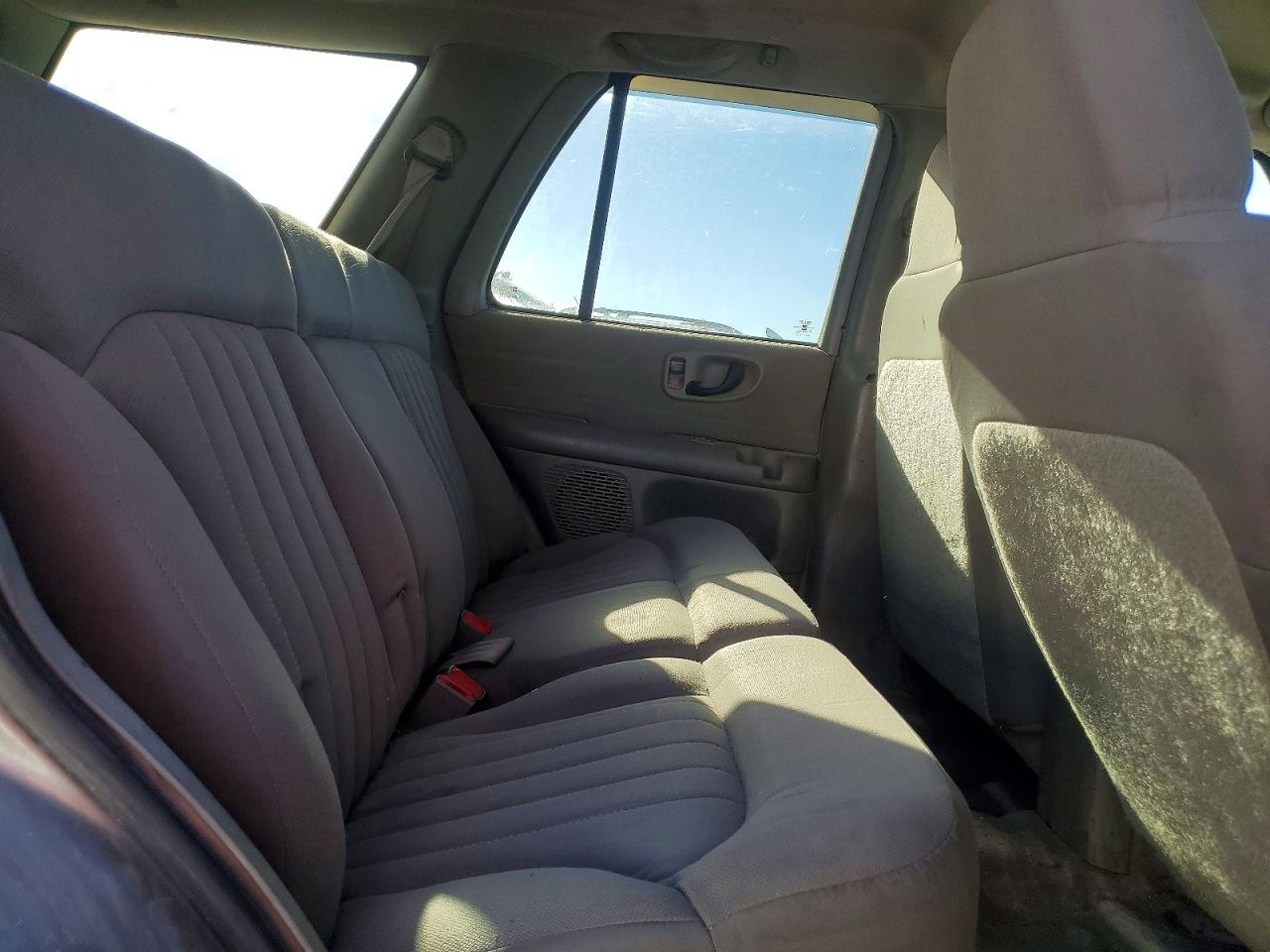 2004 CHEVROLET BLAZER photo 11