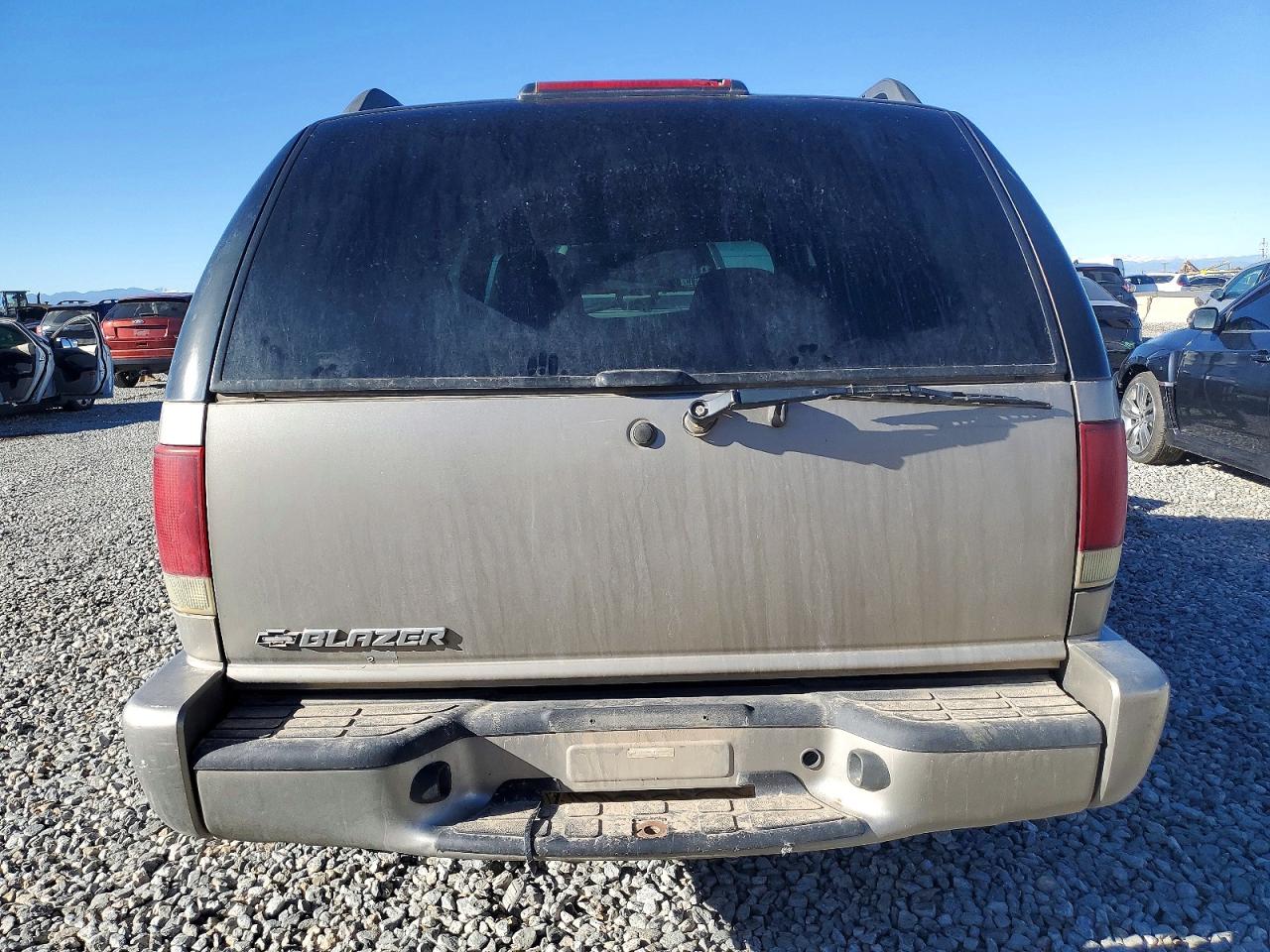 2004 CHEVROLET BLAZER photo 6