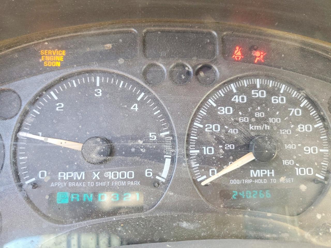 2004 CHEVROLET BLAZER photo 9