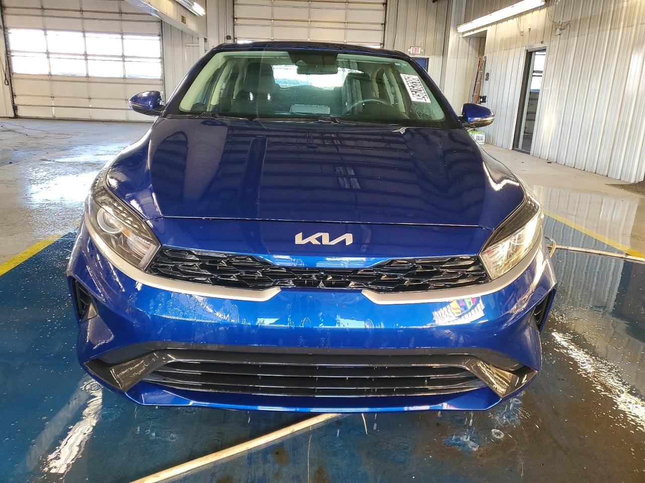 2023 KIA FORTE LX photo 5