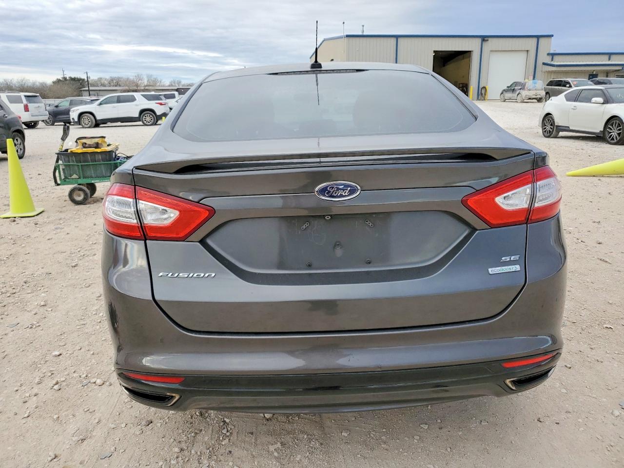 2015 FORD FUSION SE photo 6