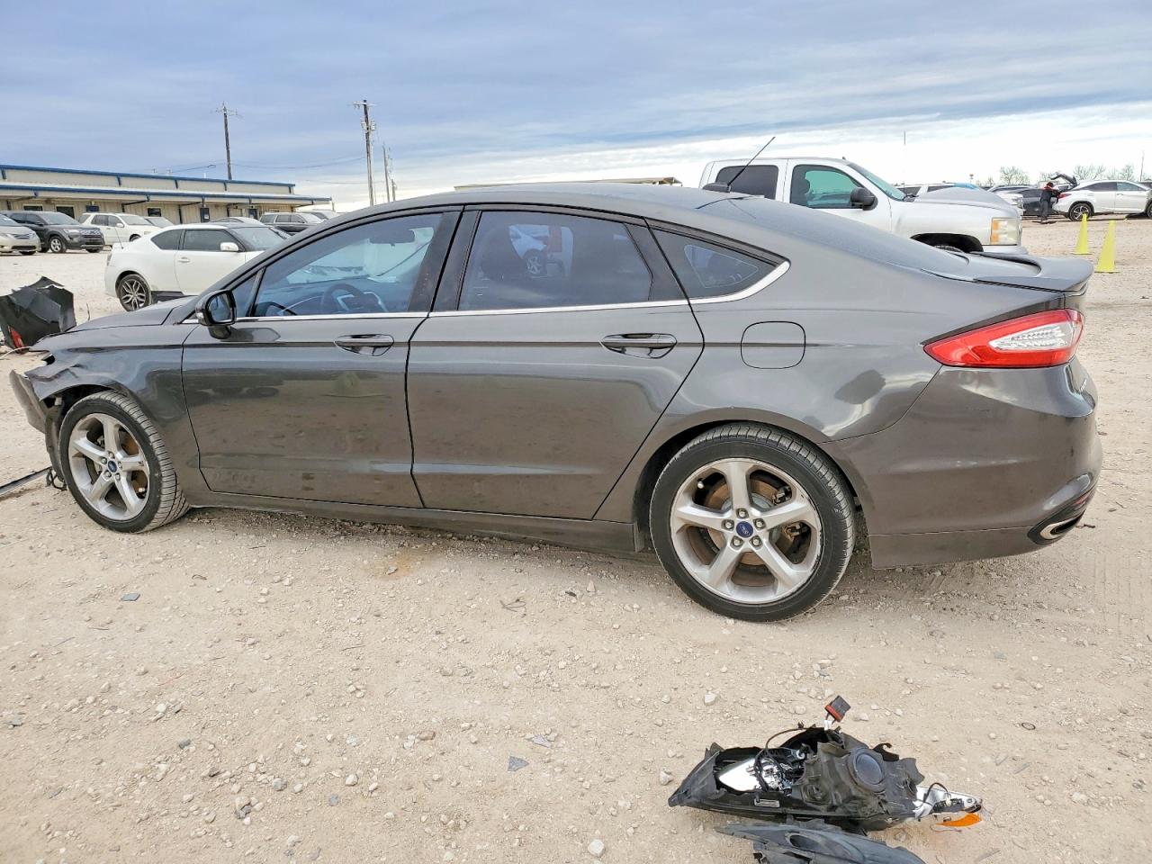 2015 FORD FUSION SE photo 2