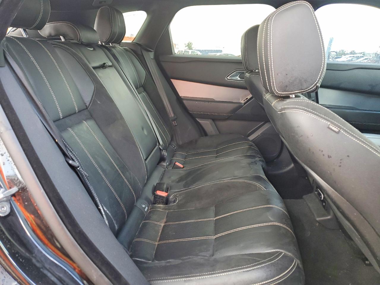 2020 LAND ROVER RANGE ROVER VELAR R-DYNAMIC S photo 11