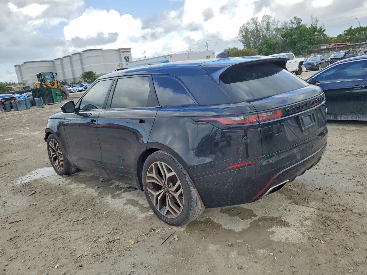 2020 LAND ROVER RANGE ROVER VELAR R-DYNAMIC S photo 2
