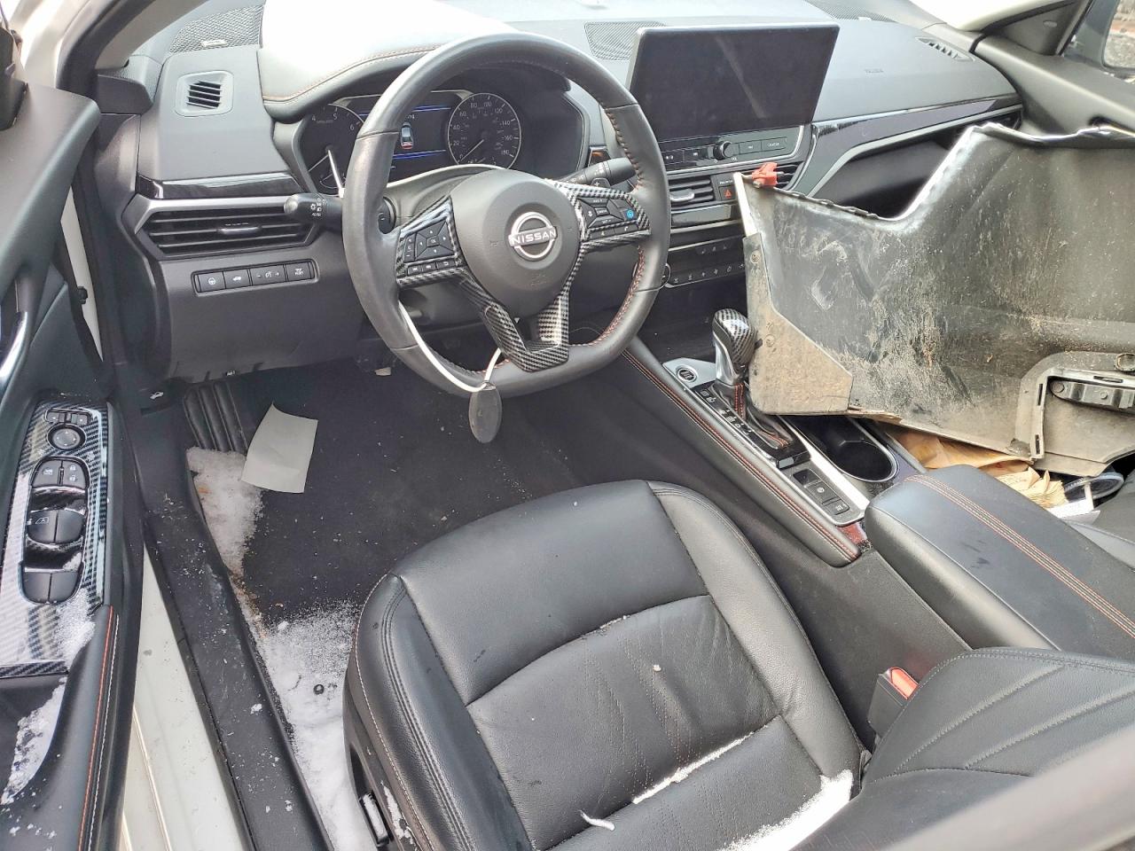 2024 NISSAN ALTIMA 2.0 SR photo 8