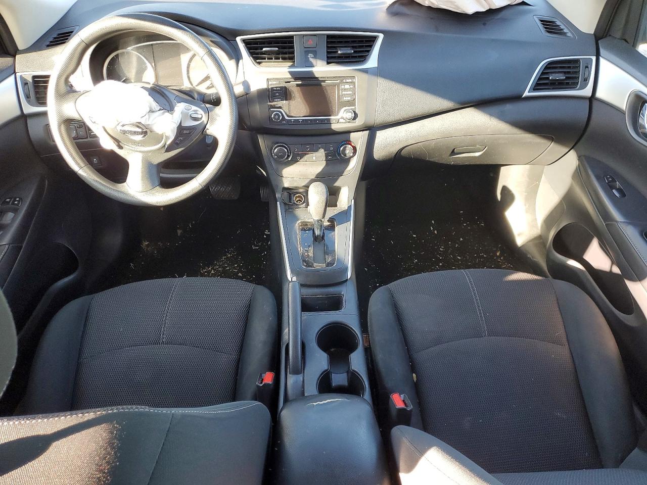 2018 NISSAN SENTRA S photo 8