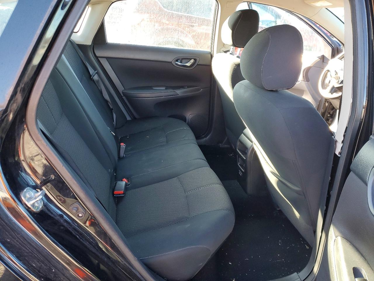 2018 NISSAN SENTRA S photo 10